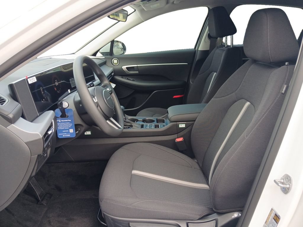 New 2026 Hyundai Sonata SE FWD image 9