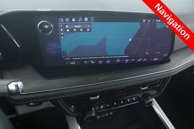 Used 2026 Chevrolet Suburban Premier w/ Sun And Tow Package AWD/4WD image 5