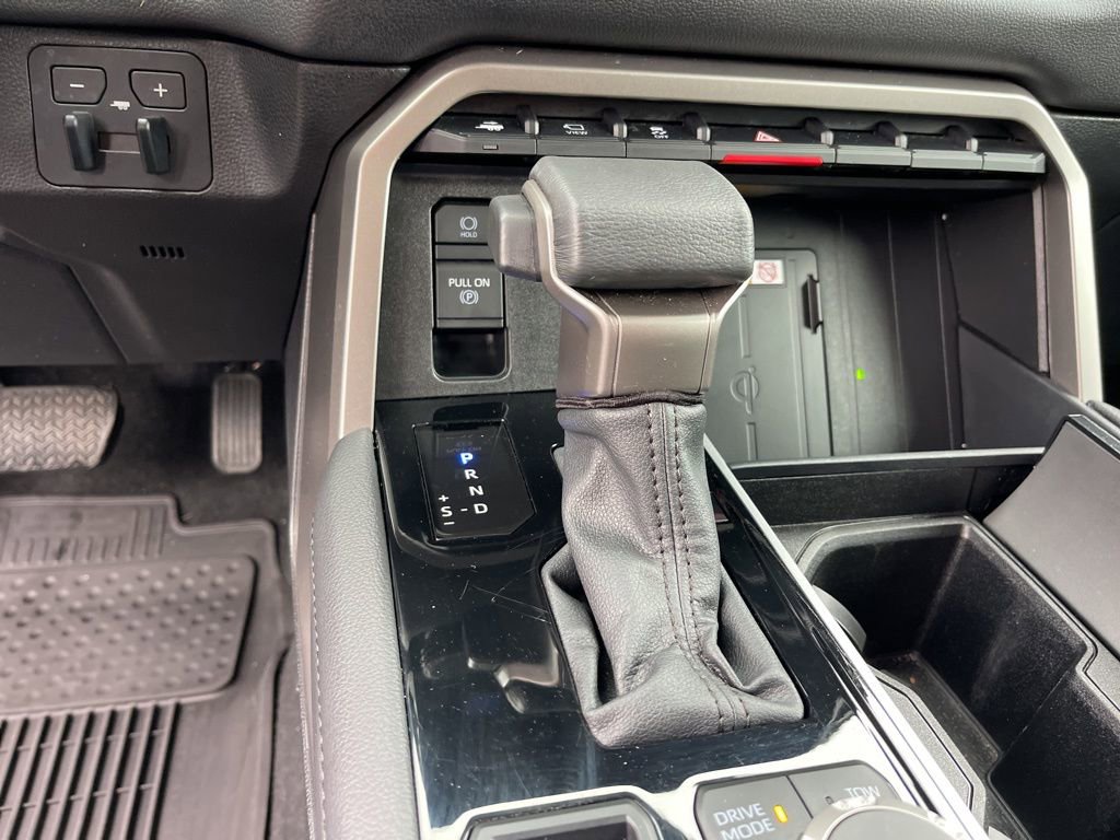 Used 2024 Toyota Sequoia Limited w/ Tow Technology Package image 15