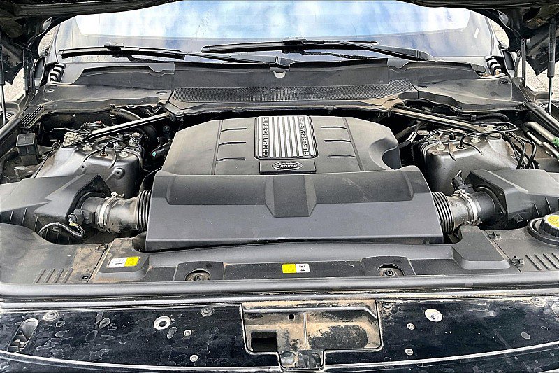 Used 2018 Land Rover Range Rover image 9