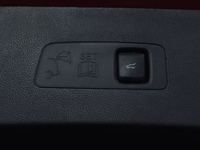 Used 2022 Lincoln Corsair Reserve w/ Equipment Group 201A image 15