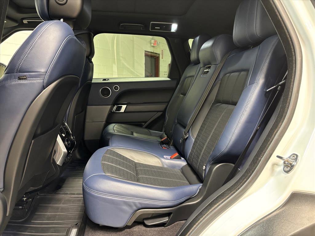 Used 2018 Land Rover Range Rover Sport HSE Dynamic image 31