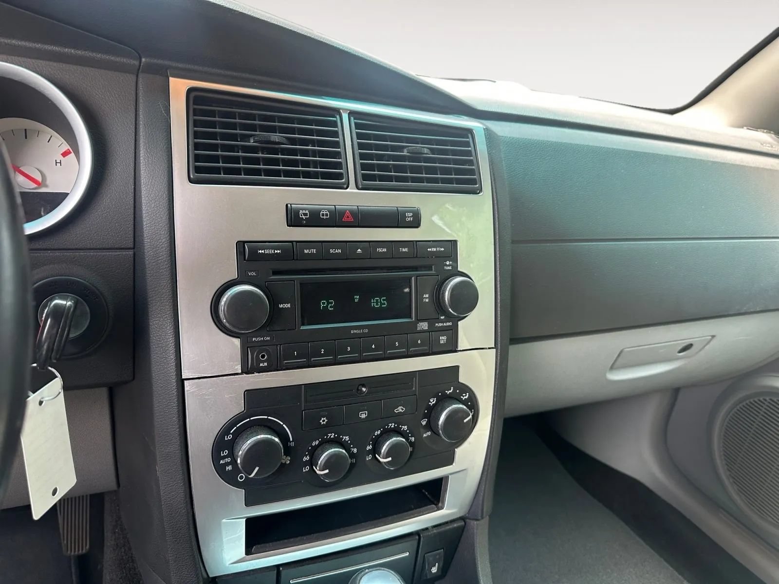 Used 2007 Dodge Magnum R/T w/ Convenience Group II RWD image 12