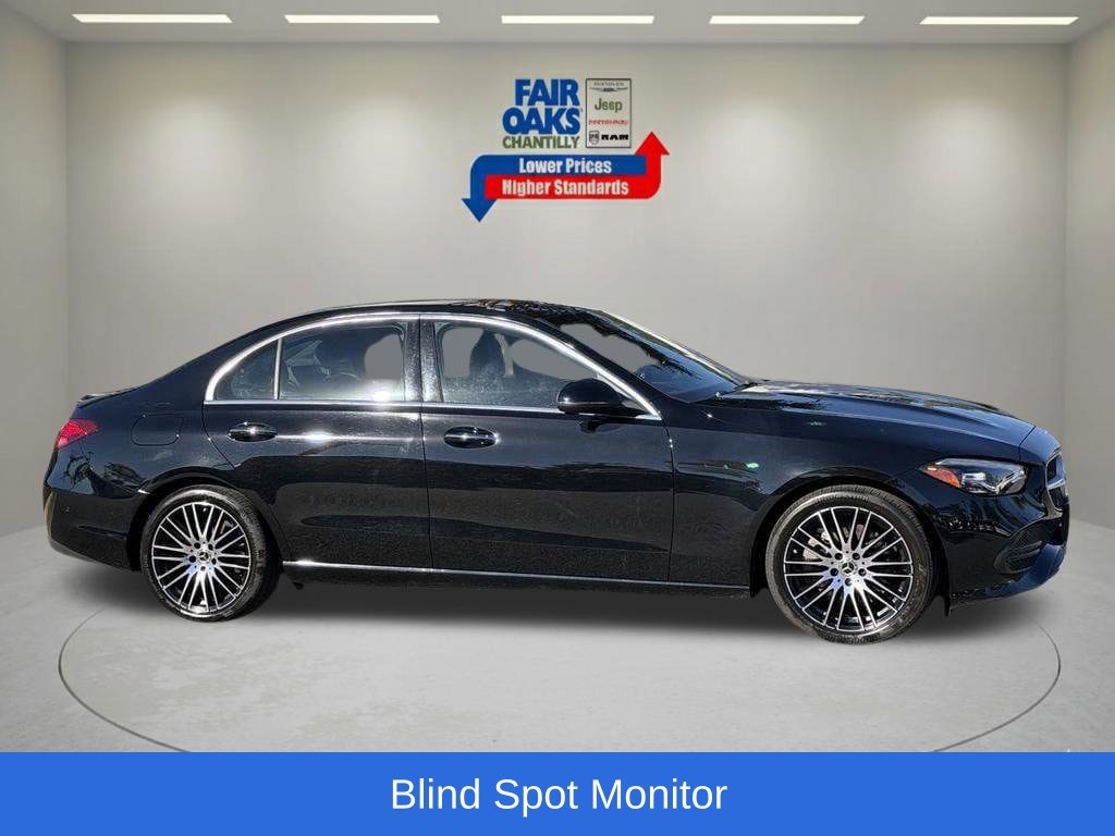 Used 2025 Mercedes-Benz C 300 4MATIC Sedan image 5