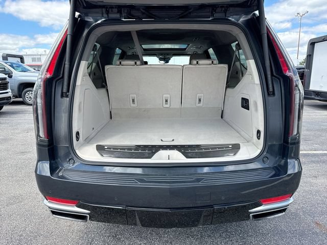 Used 2022 Cadillac Escalade ESV Premium Luxury Platinum AWD/4WD image 25