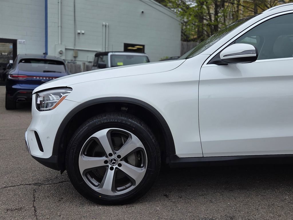 Used 2022 Mercedes-Benz GLC 300 4MATIC w/ Premium Package Lite image 10