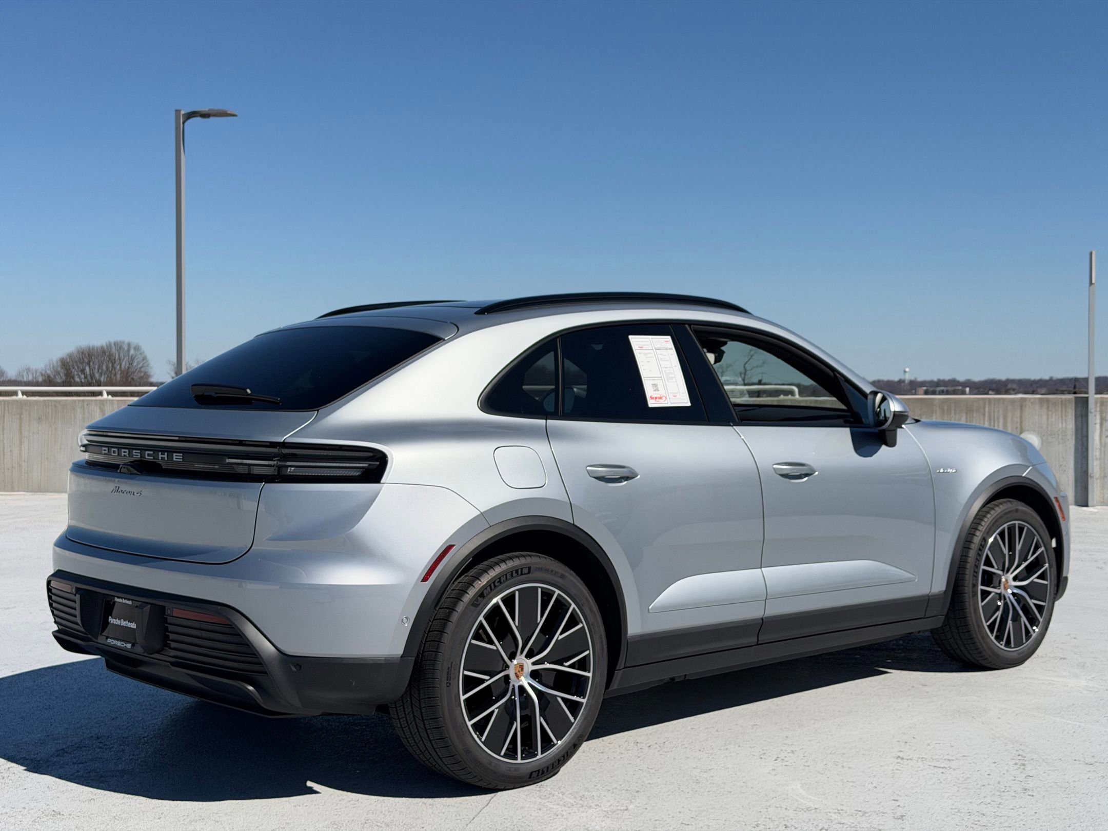 New 2026 Porsche Macan 4 Electric AWD/4WD image 7