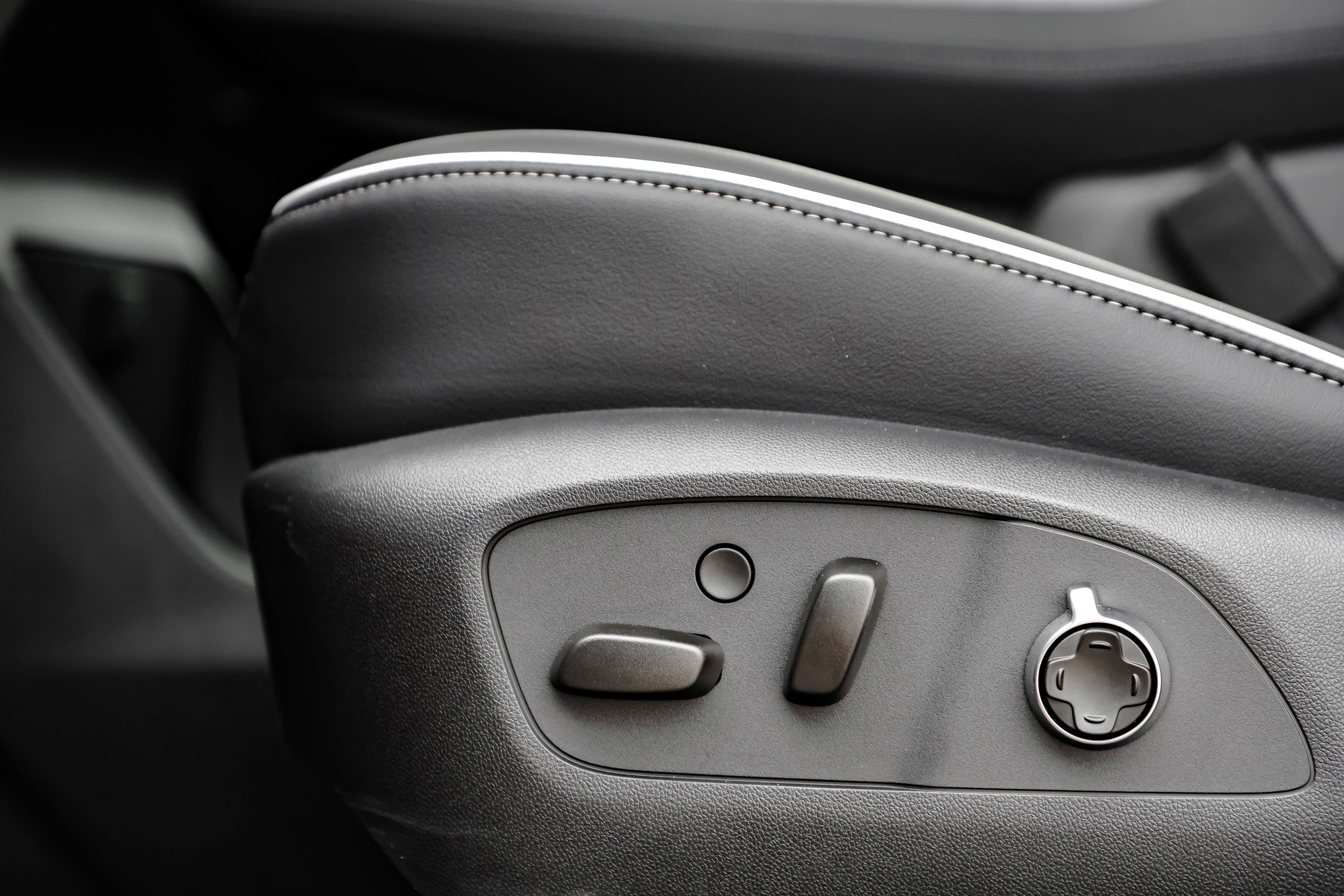 New 2025 Buick Enclave Avenir w/ Super Cruise Package image 18