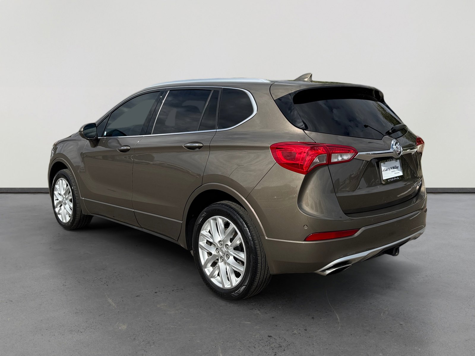 Used 2019 Buick Envision Premium w/ Driver Confidence Package image 3