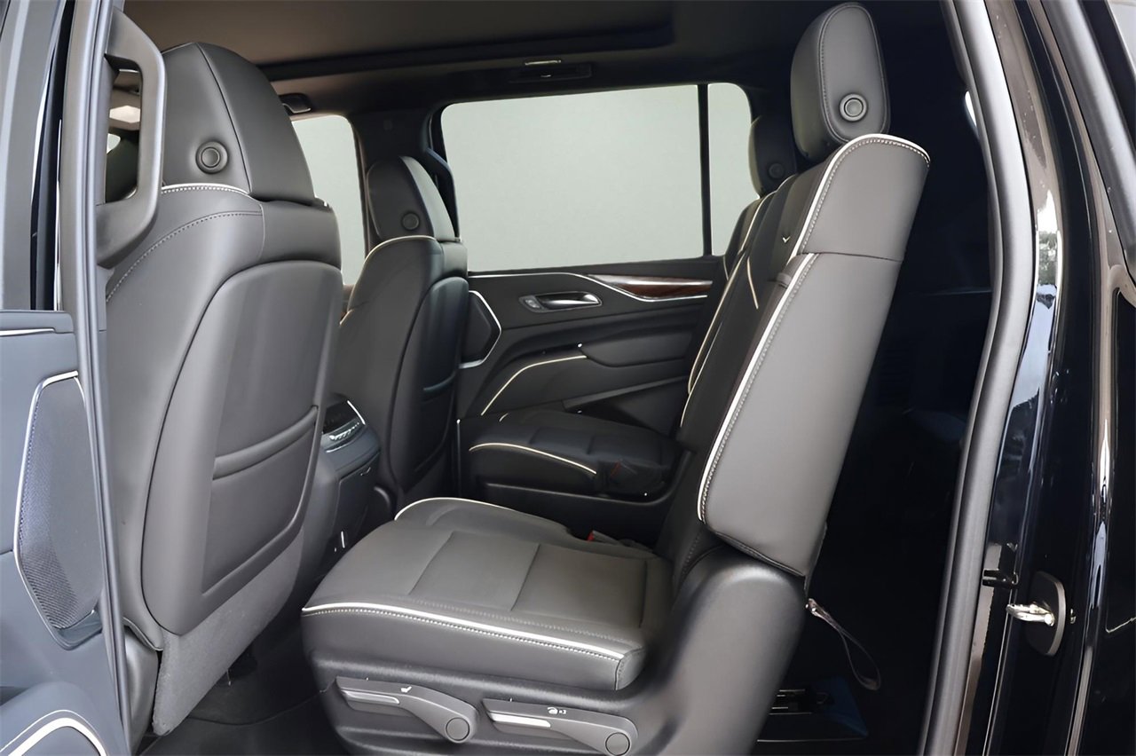 Certified 2024 Cadillac Escalade ESV Premium Luxury image 12