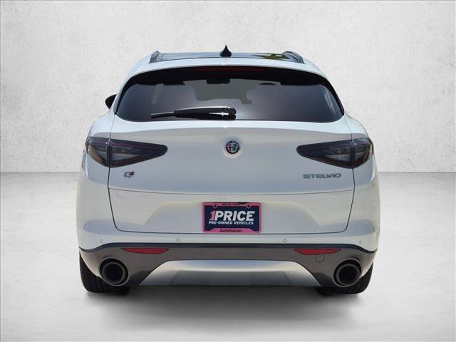Used 2024 Alfa Romeo Stelvio Ti w/ Active Assist Plus Package AWD/4WD image 6