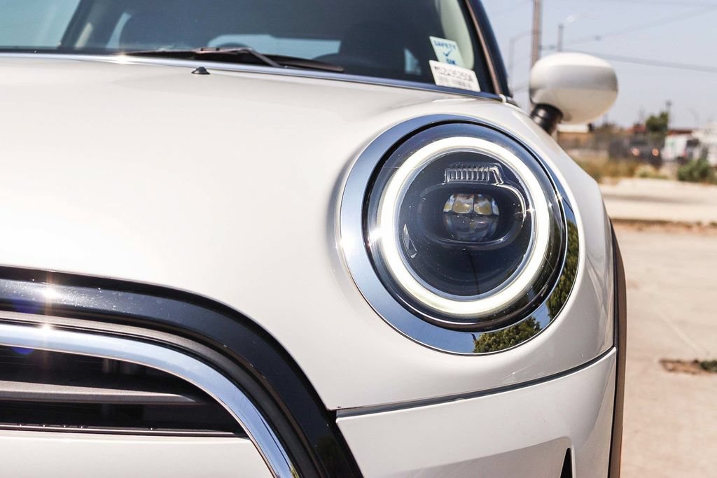 Used 2024 MINI Cooper 2-Door Hardtop FWD image 10