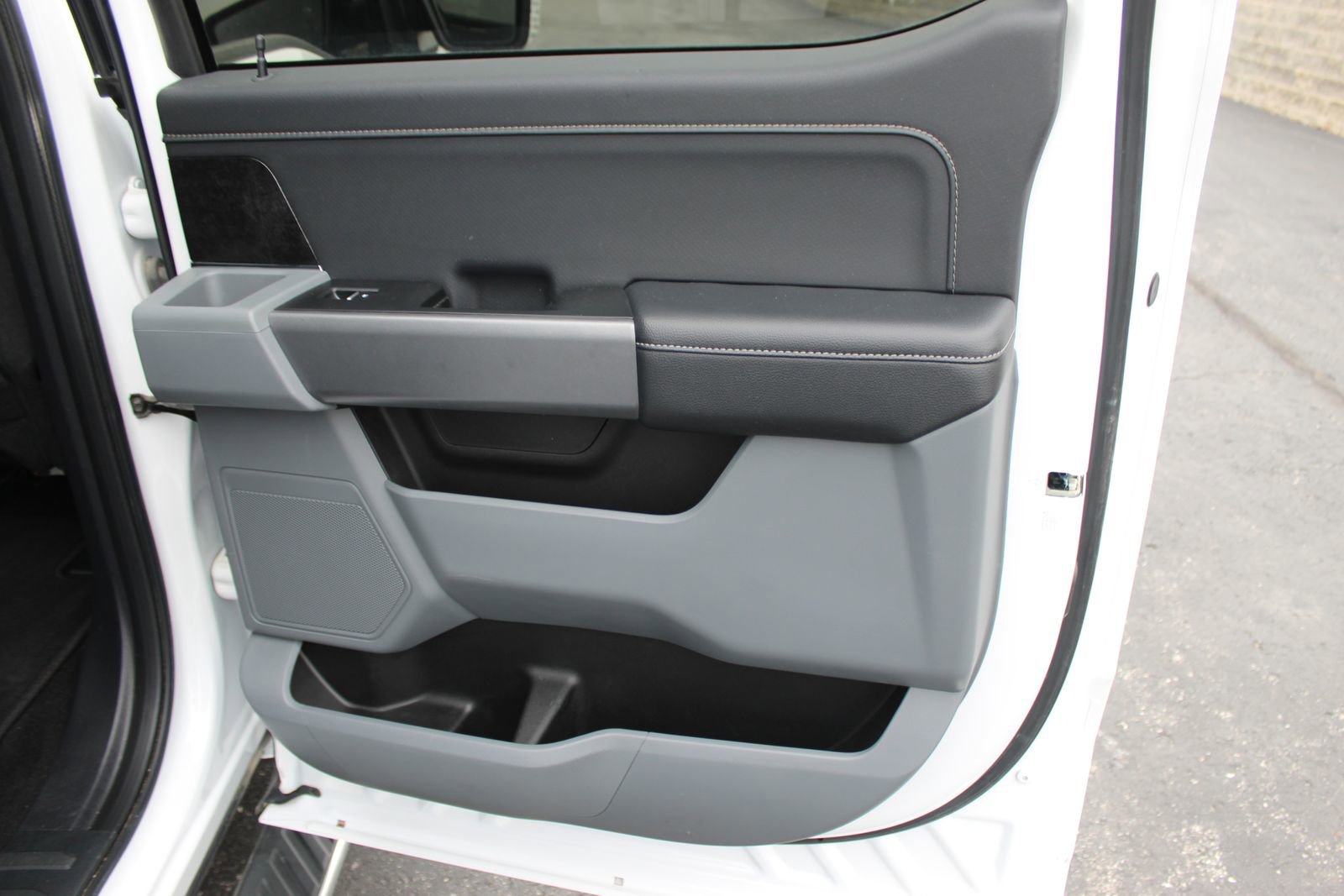 Used 2023 Ford F150 XLT w/ Equipment Group 302A High image 16