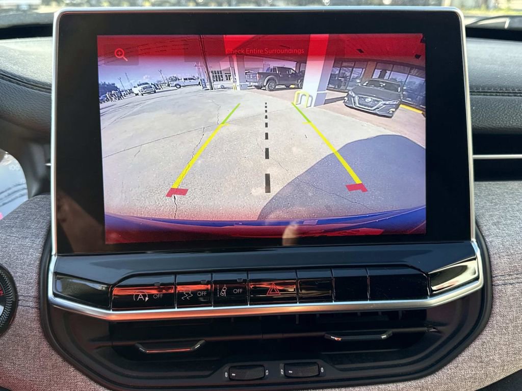 Used 2024 Jeep Compass Sport image 43