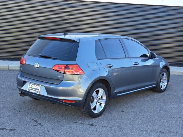Used 2015 Volkswagen Golf TDI S image 3