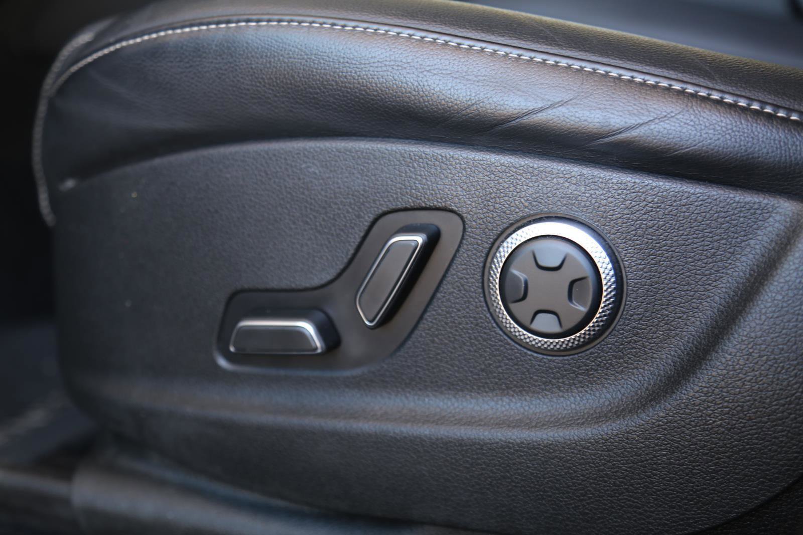 Used 2024 Genesis GV80 2.5T AWD/4WD image 12