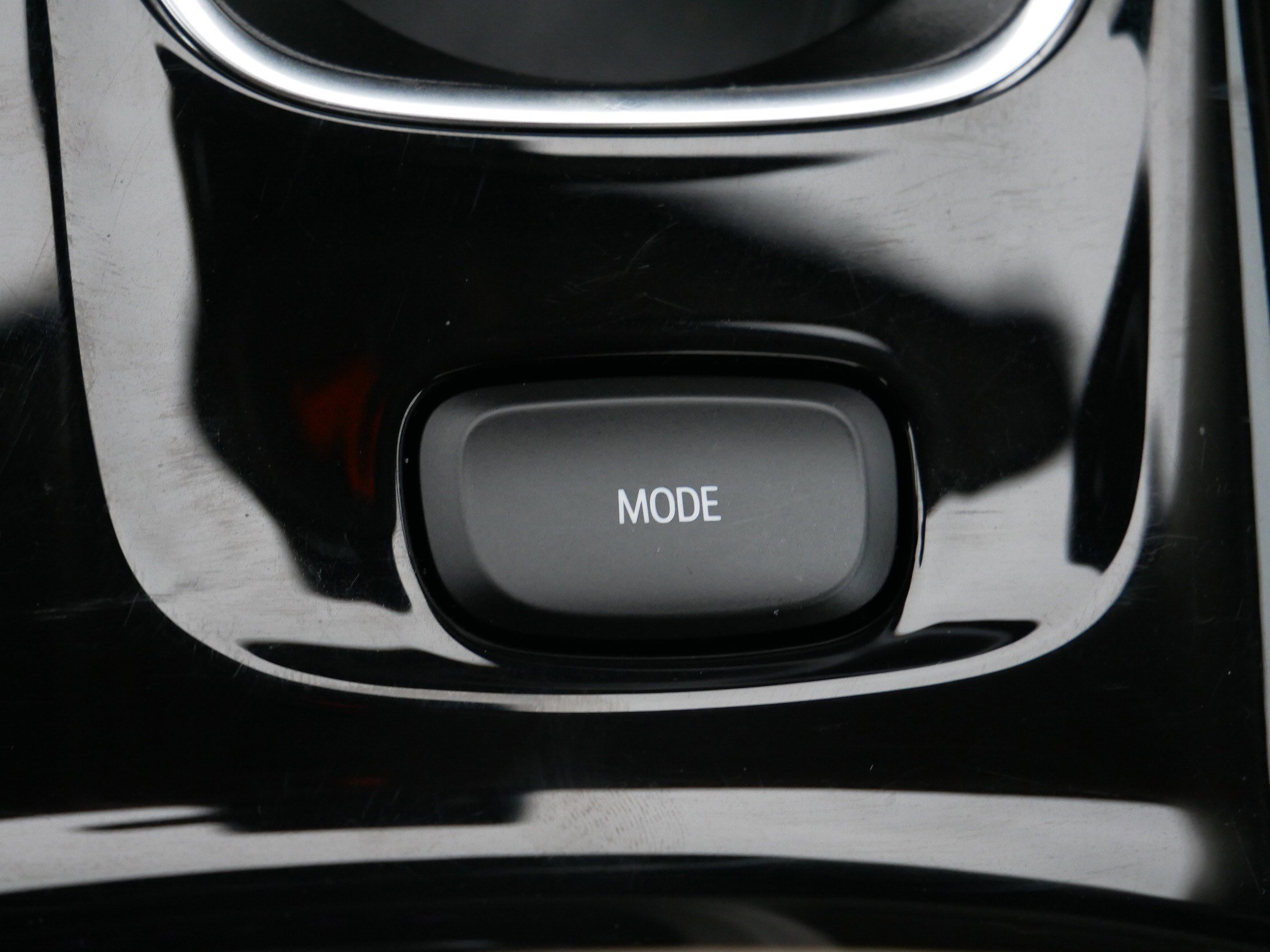 Used 2023 Buick Envision Avenir image 31