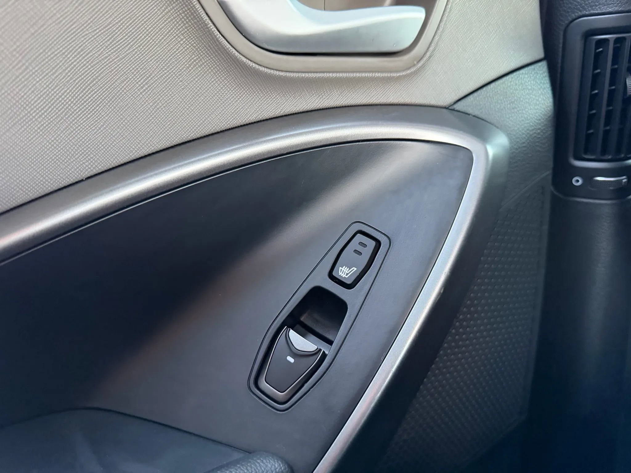 Used 2017 Hyundai Santa Fe Sport image 30