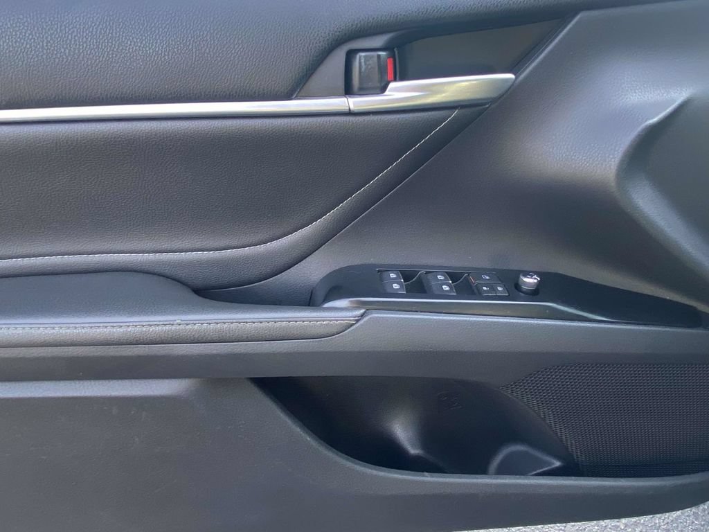 Used 2018 Toyota Camry XSE w/ Audio Package FWD image 18