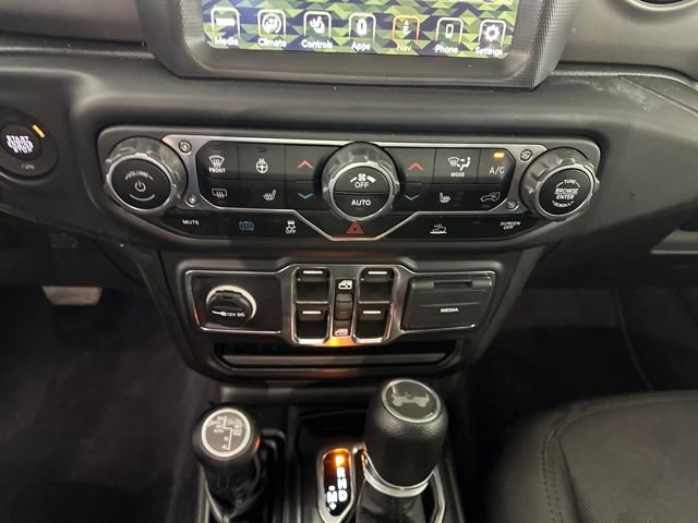 Used 2023 Jeep Wrangler Unlimited w/ Cold Weather Group image 23