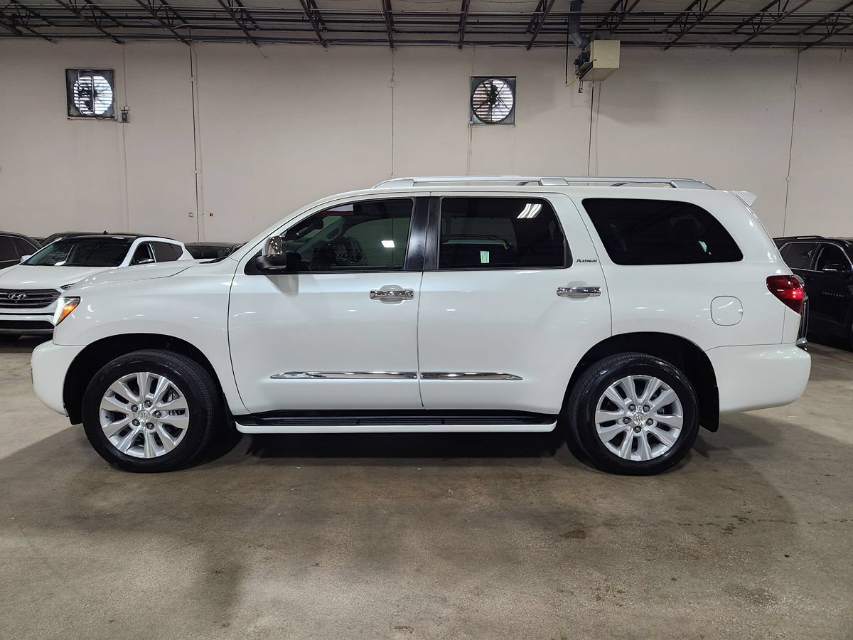 Used 2019 Toyota Sequoia Platinum RWD image 7