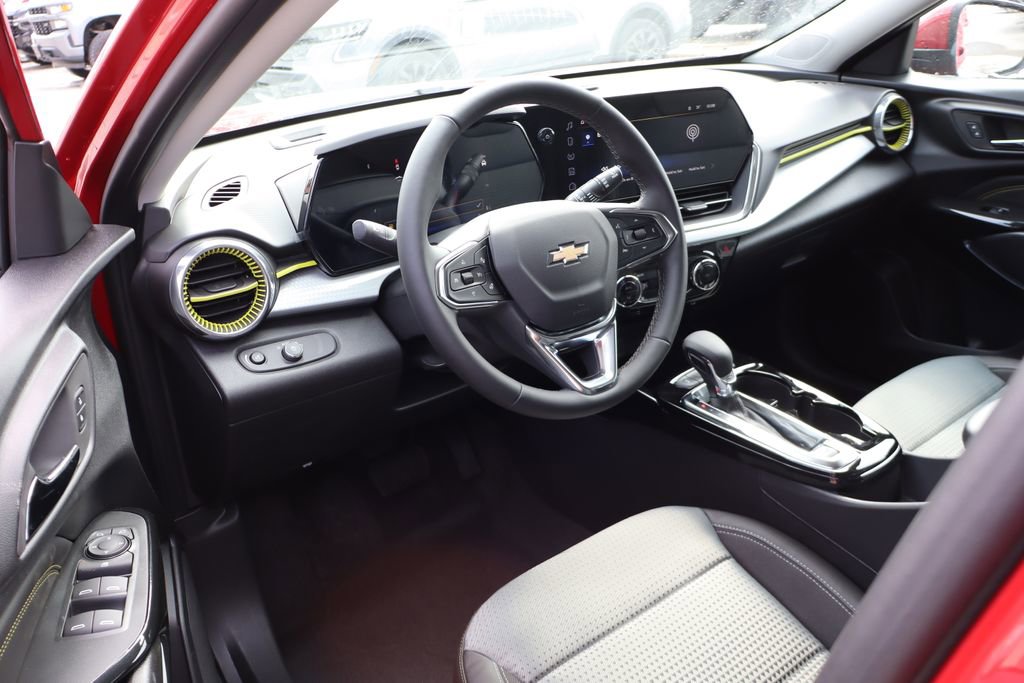 New 2026 Chevrolet Trax LT image 9