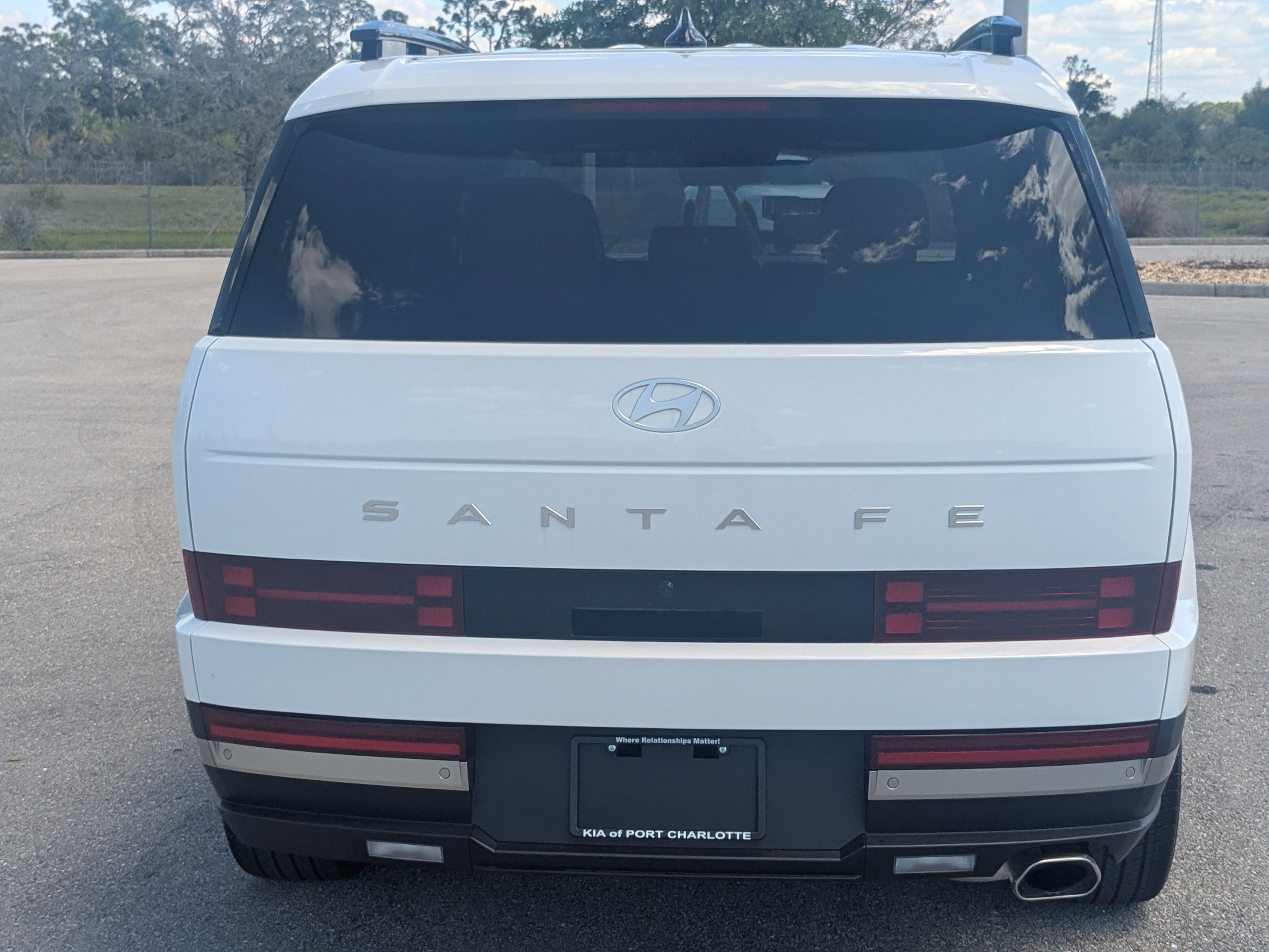 Used 2025 Hyundai Santa Fe Limited image 8