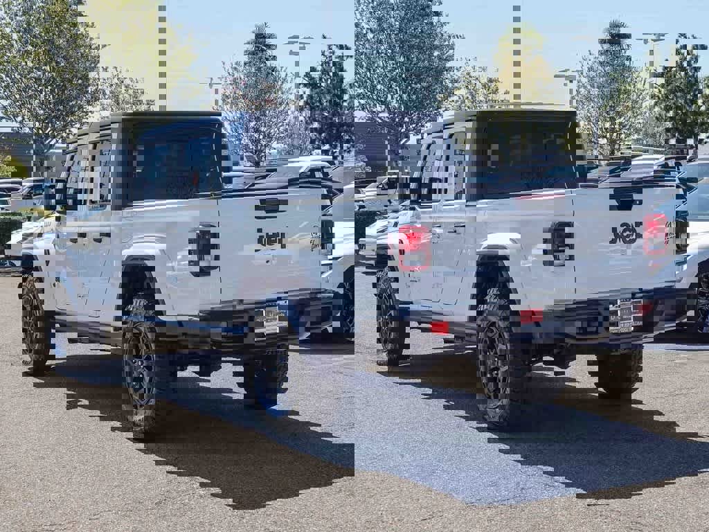 Certified 2022 Jeep Gladiator Sport image 6