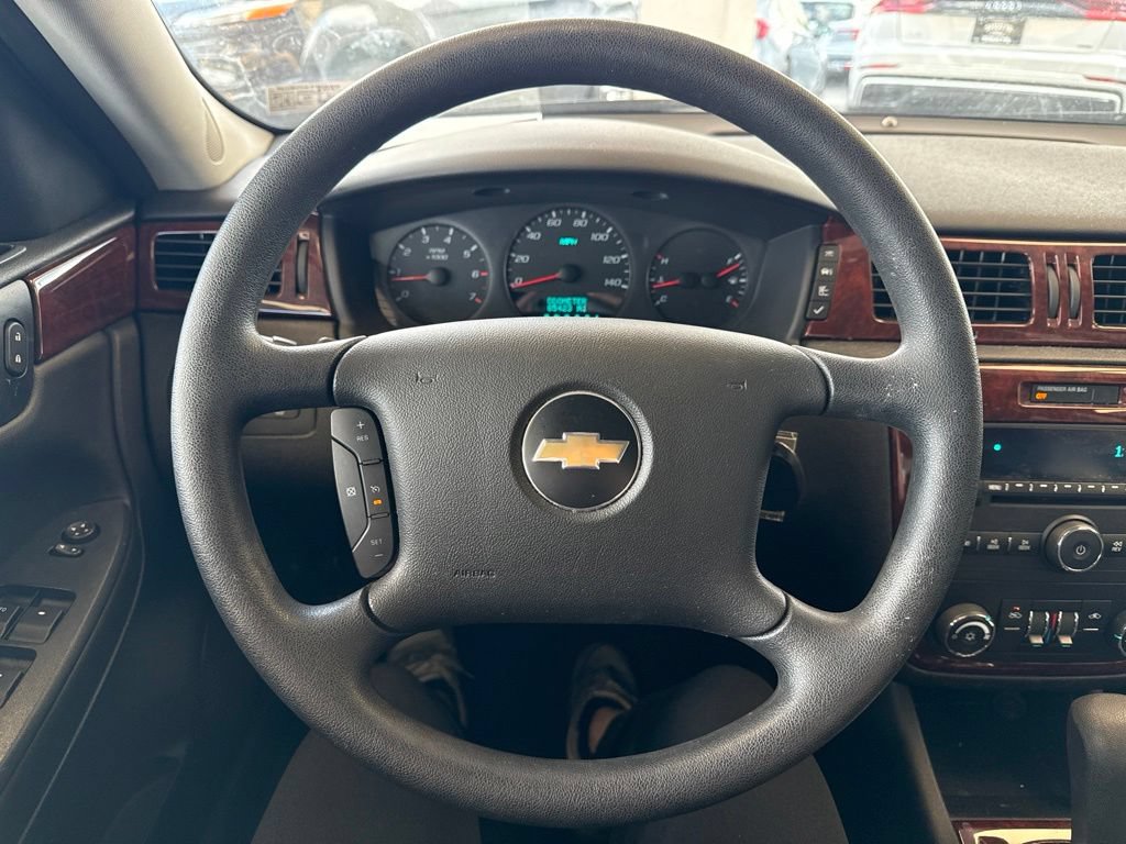 Used 2009 Chevrolet Impala LS FWD image 16