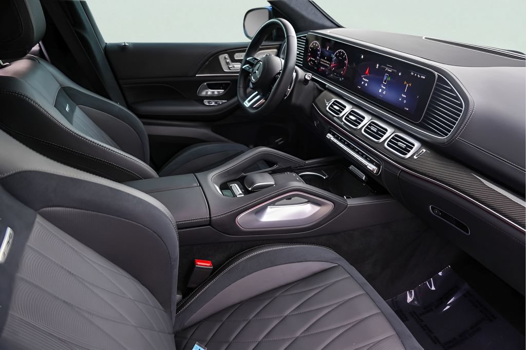 Used 2026 Mercedes-Benz GLE 53 AMG 4MATIC Coupe image 32