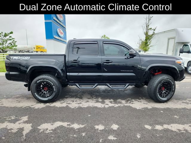 Used 2018 Toyota Tacoma TRD Sport w/ Technology Package AWD/4WD image 13