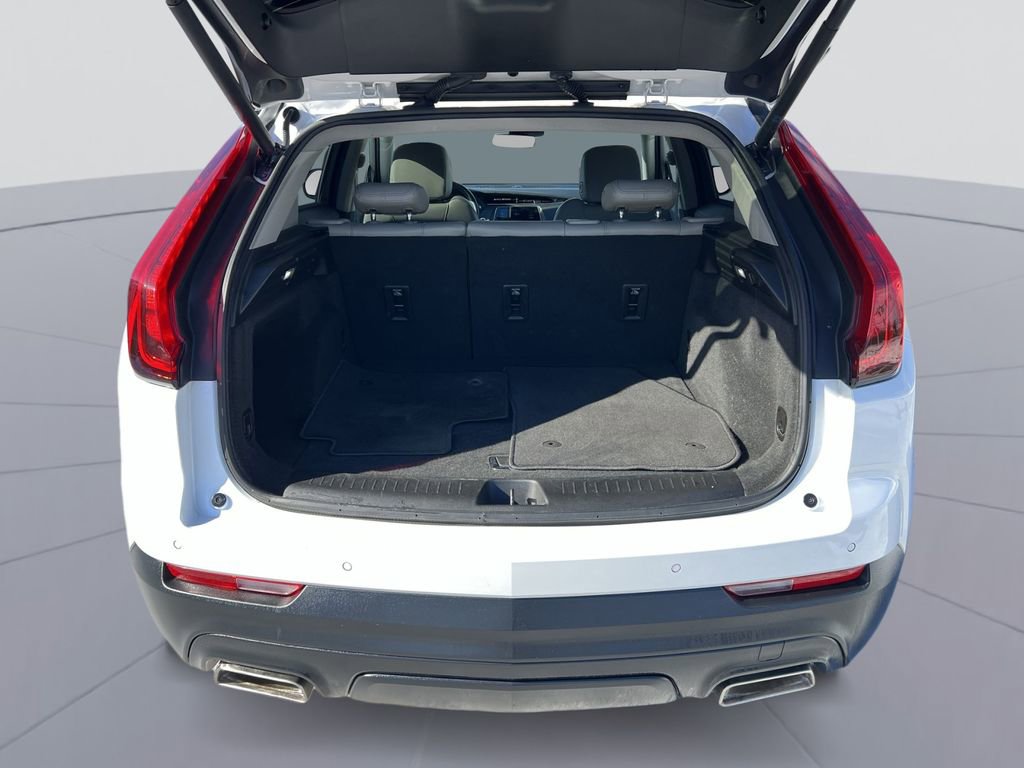 Used 2023 Cadillac XT4 Luxury w/ Cold Weather Package image 24