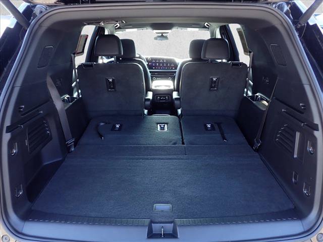 Used 2025 Chevrolet Traverse LT w/ Driver Confidence Package AWD/4WD image 8