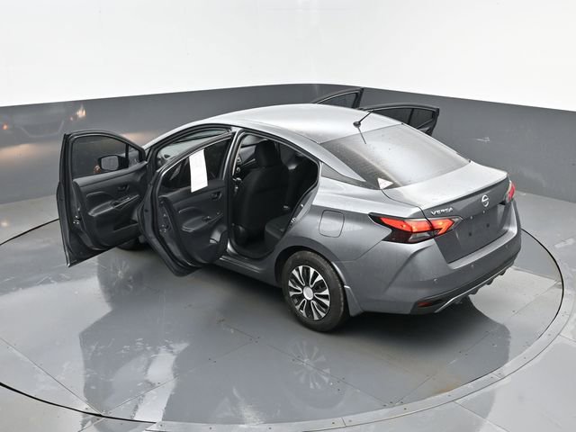 Used 2022 Nissan Versa S image 24