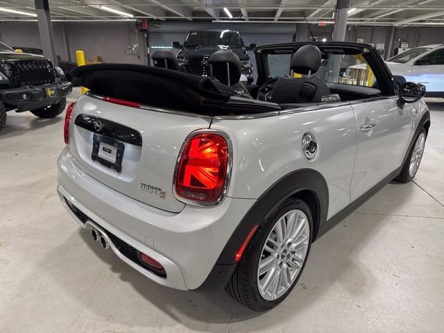 Used 2021 MINI Cooper S w/ Signature Upholstery Package image 18