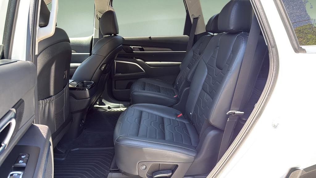 Used 2020 Kia Telluride SX w/ SX Prestige Package AWD/4WD image 16