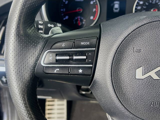 Used 2022 Kia Stinger GT1 AWD/4WD image 17