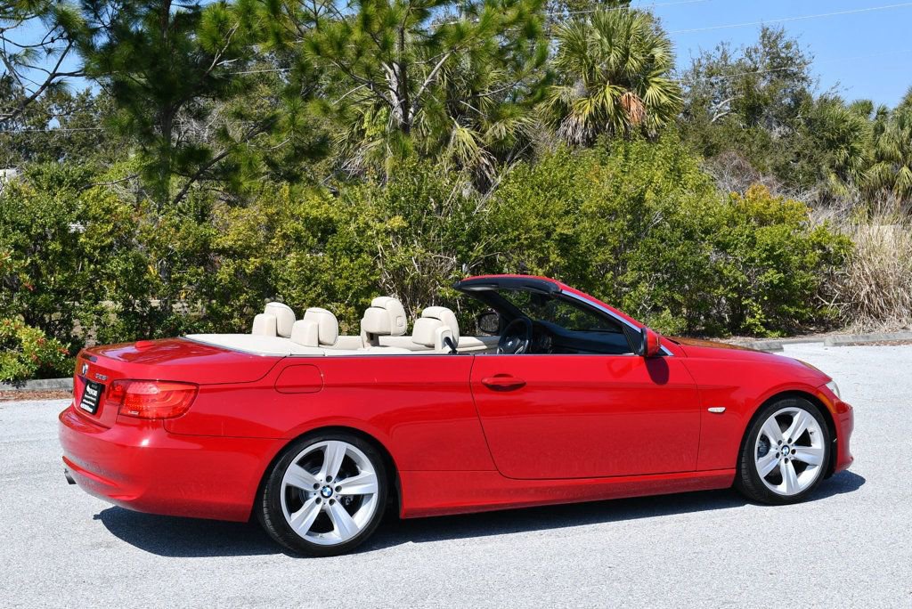 Used 2011 BMW 328i Convertible image 6