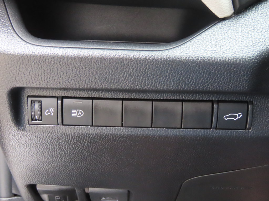 Used 2024 Toyota RAV4 XLE Premium AWD/4WD image 51