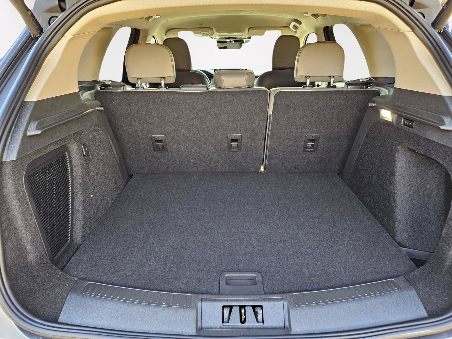 New 2026 Lincoln Corsair Premiere AWD/4WD image 25