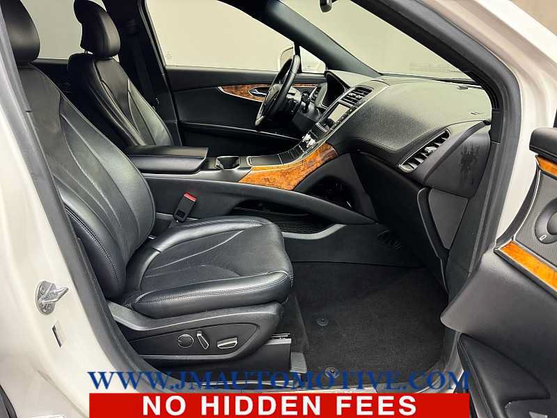 Used 2019 Lincoln Nautilus Reserve AWD/4WD image 20