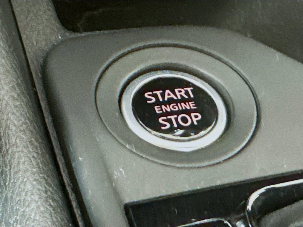Used 2025 Nissan Sentra S FWD image 18