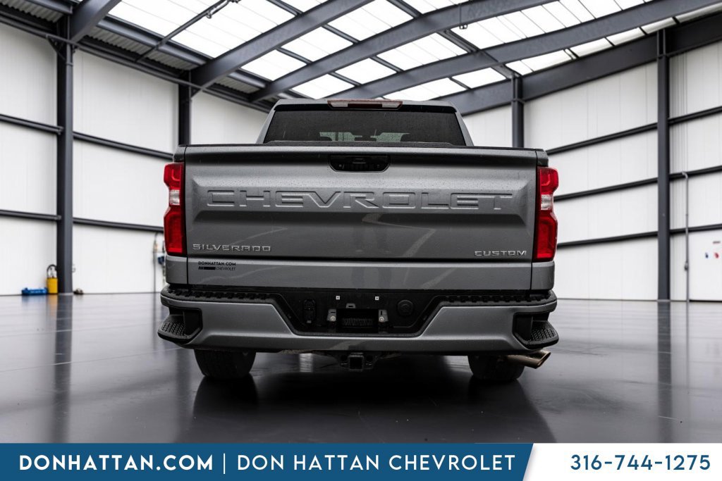 Used 2020 Chevrolet Silverado 1500 Custom w/ Custom Value Package RWD image 24
