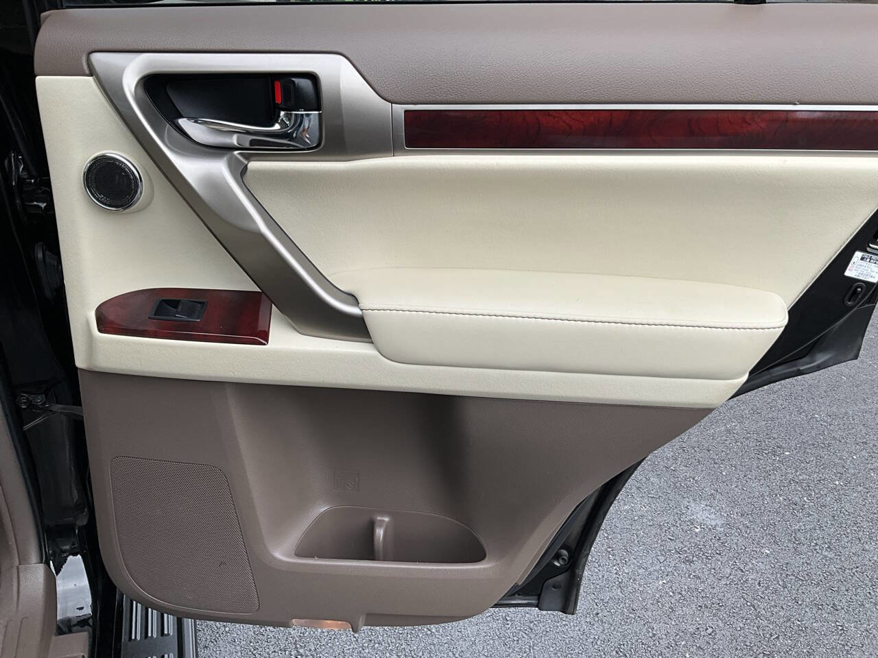Used 2011 Lexus GX 460 Premium image 43