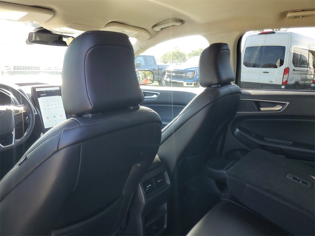Used 2024 Ford Edge SEL image 28
