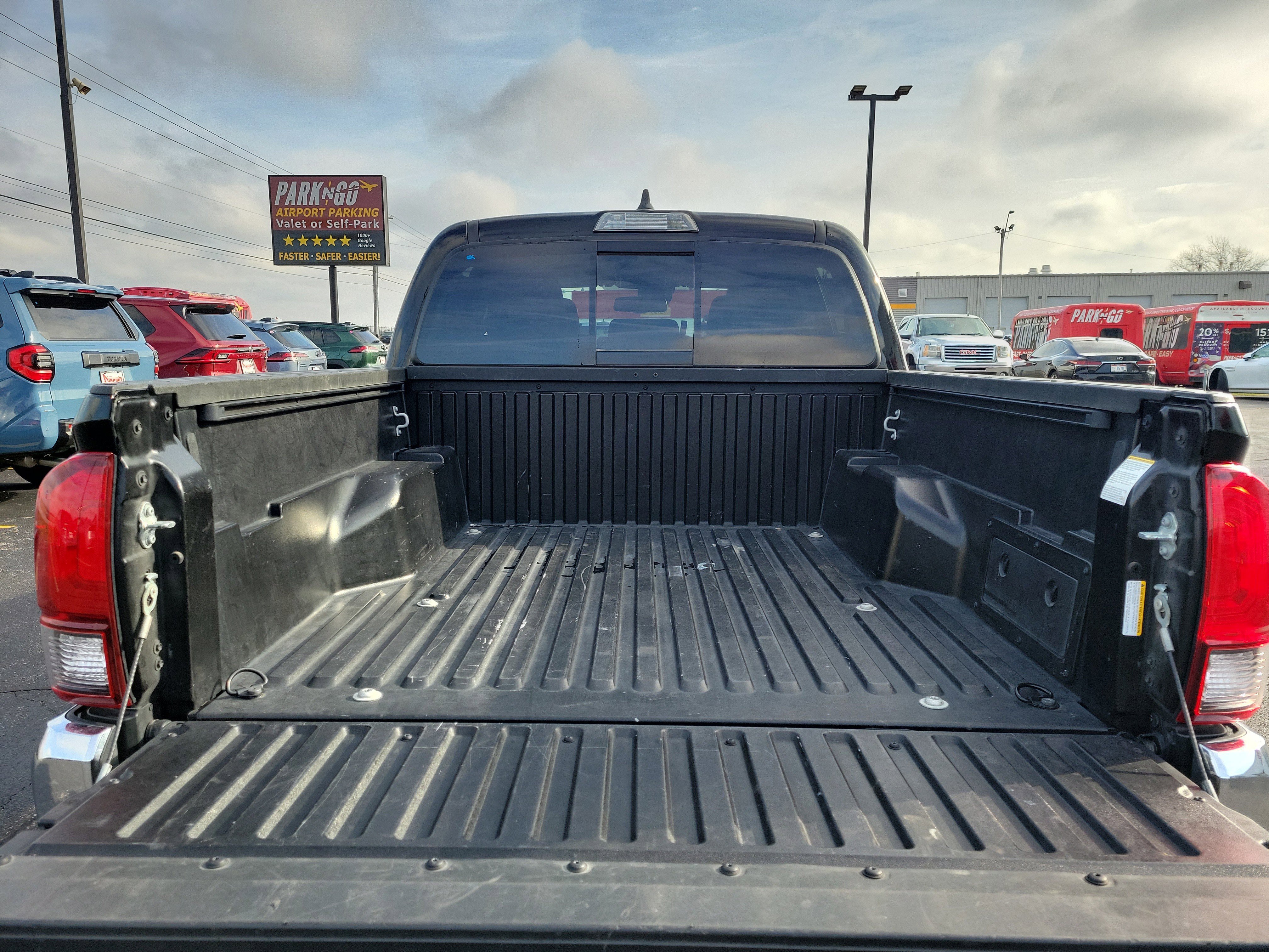 Used 2023 Toyota Tacoma SR image 8