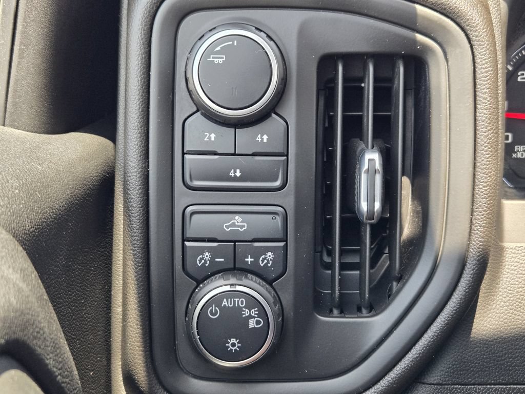 Used 2022 Chevrolet Silverado 2500 W/T w/ WT Fleet Convenience Package AWD/4WD image 23