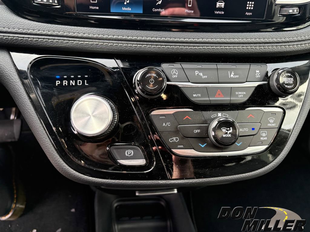 New 2026 Chrysler Pacifica Select image 21