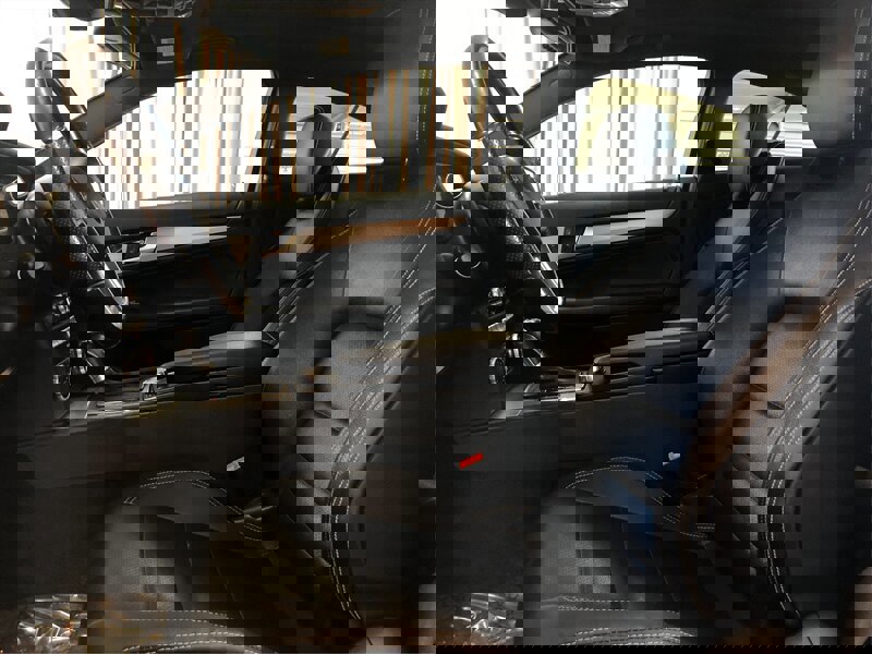 Used 2015 Mercedes-Benz C 250 Coupe image 9