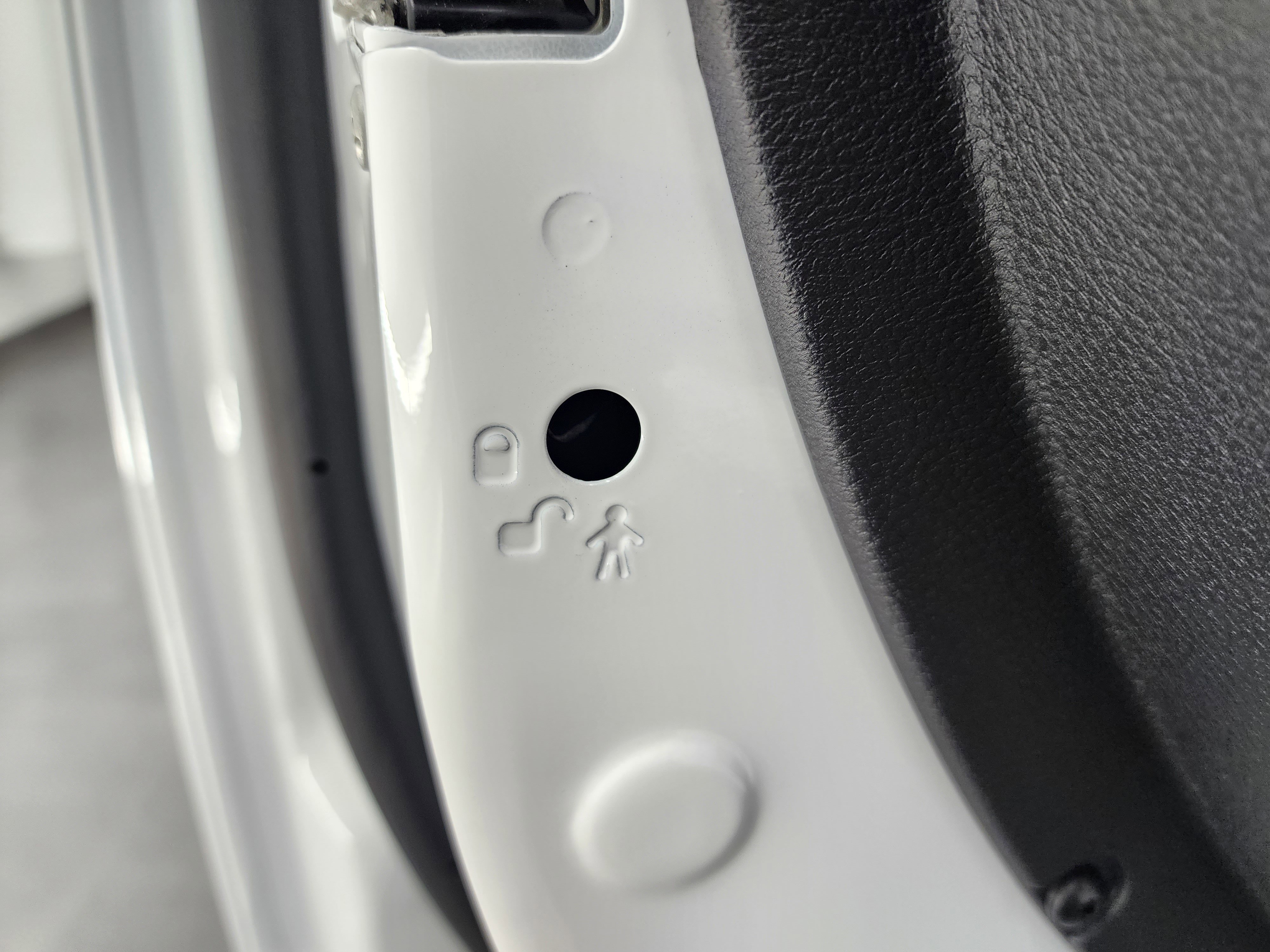 Used 2025 RAM 3500 Laramie image 40